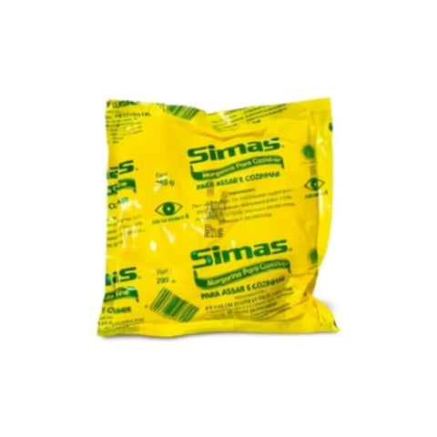 Simas Margarine in yellow packaging, suitable for cooking and baking.